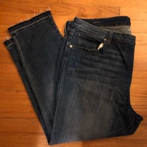 BRAND NEW NEVER WORN LUCKY JEANS